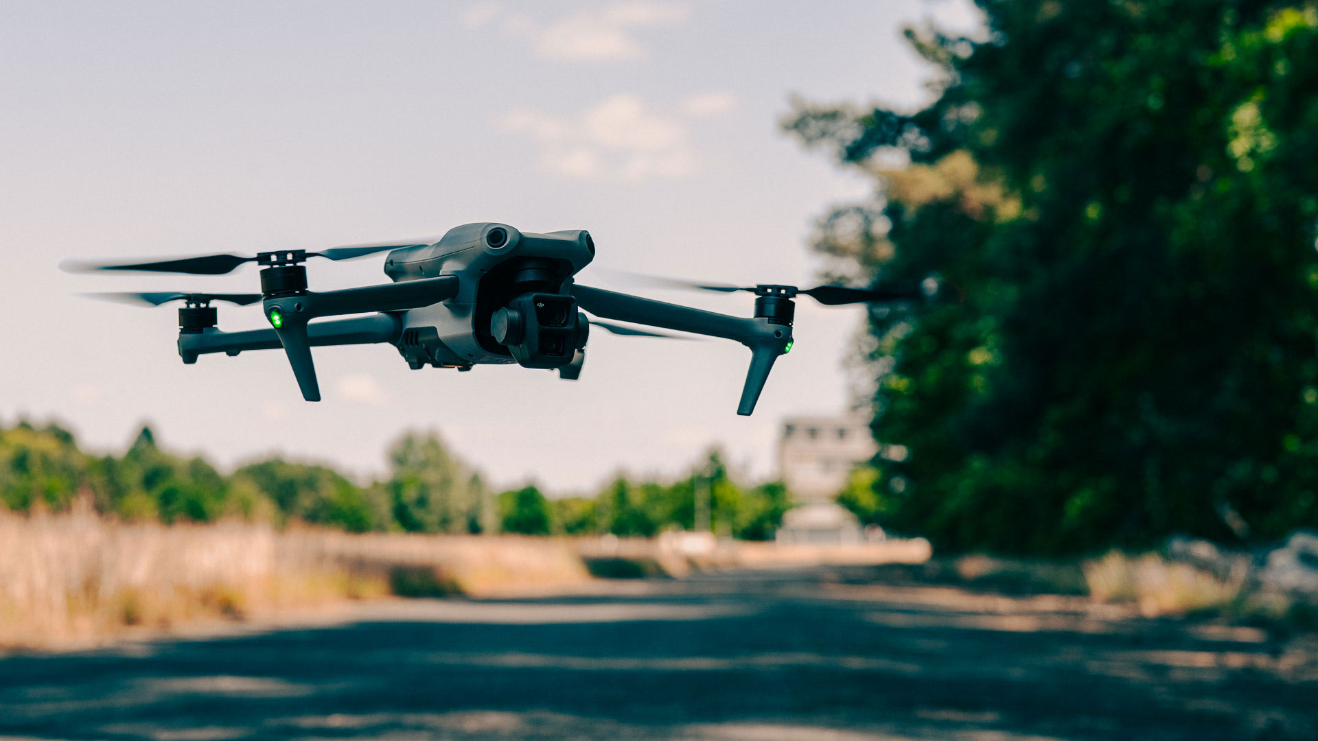 STUDIO FJELLFRAS produziert professionelle Drohnenaufnahmen / Luftaufnahmen vom Konzept bis zum finalen Film oder Foto.